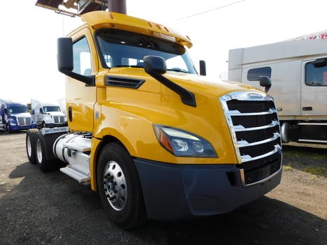 2019 FREIGHTLINER cascadia Tandem Axle Daycab #3168 2019 FREIGHTLINER cascadia Tandem Axle Daycab #3168